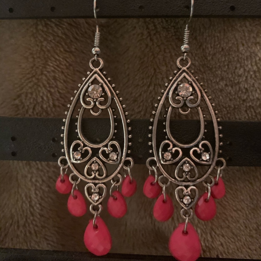 Pink and silver dangling earrings